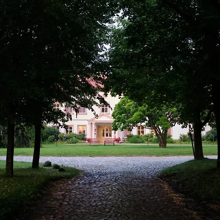 Relais & Chateaux Gutshaus Stolpe Отель 4*