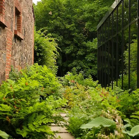 Relais & Chateaux Gutshaus Stolpe 4*