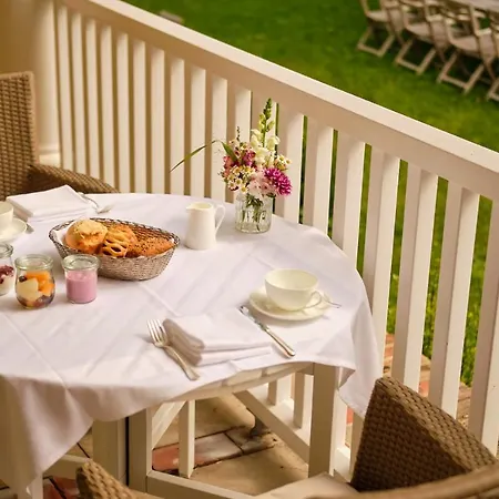 Relais & Chateaux Gutshaus Stolpe 4*