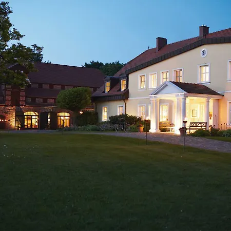 Relais & Chateaux Gutshaus Stolpe Отель Stolpe an der Peene