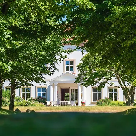 Relais & Chateaux Gutshaus Stolpe